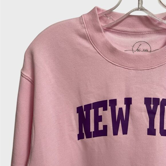 NWT Urban Outfitters New York Pink Sweatshirt Women's Size XS Pullover Comfy - Picture 4 of 14